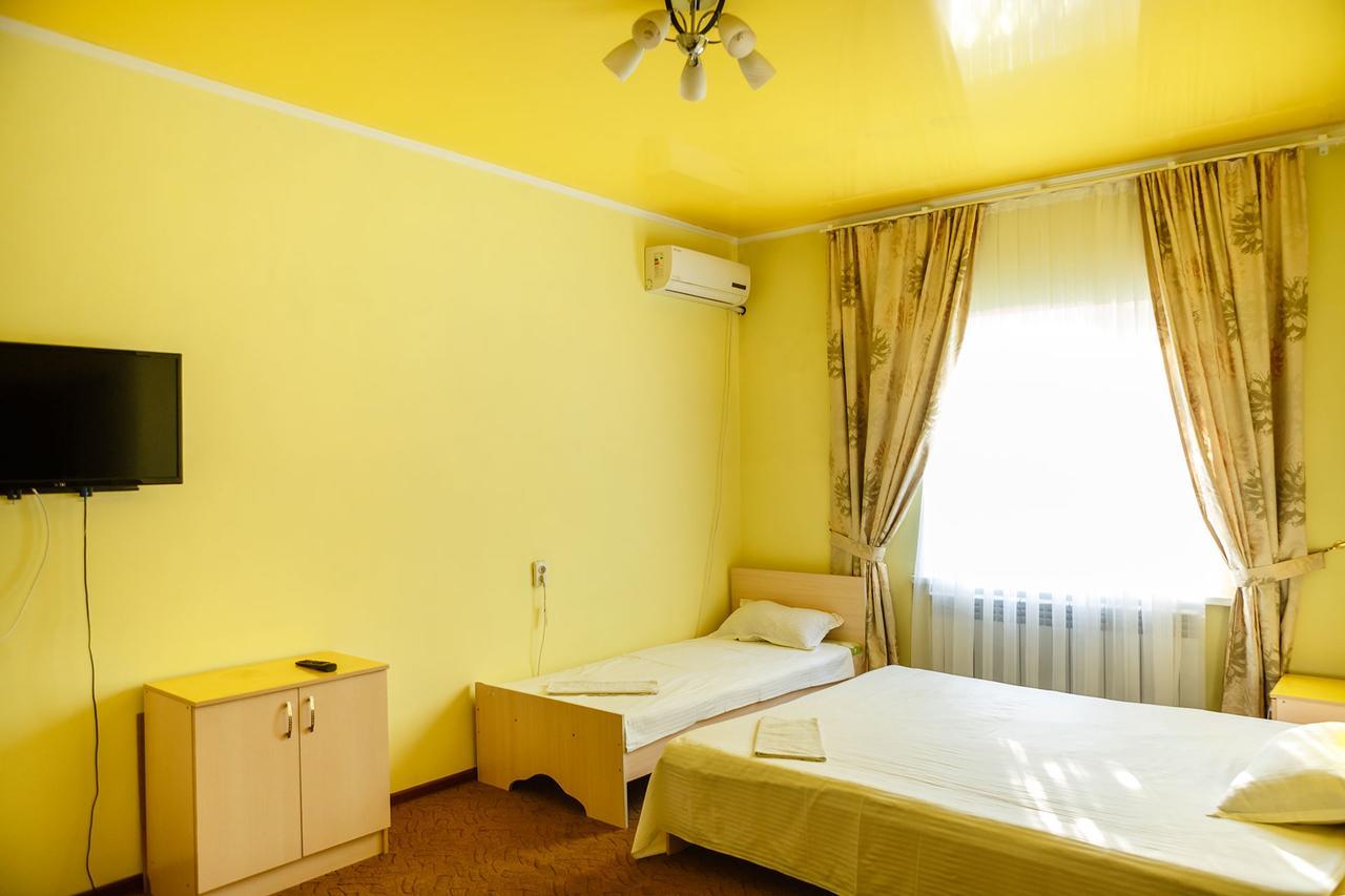 Hotel Prestizh Taraz Zewnętrze zdjęcie