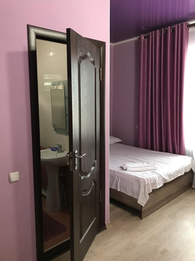 Hotel Prestizh Taraz Zewnętrze zdjęcie