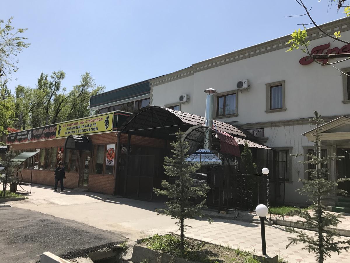 Hotel Prestizh Taraz Zewnętrze zdjęcie